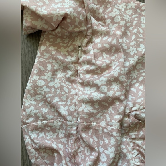 Ditsy Floral One Shoulder Lantern Sleeve Ruffle Dress - Picture 3 of 8